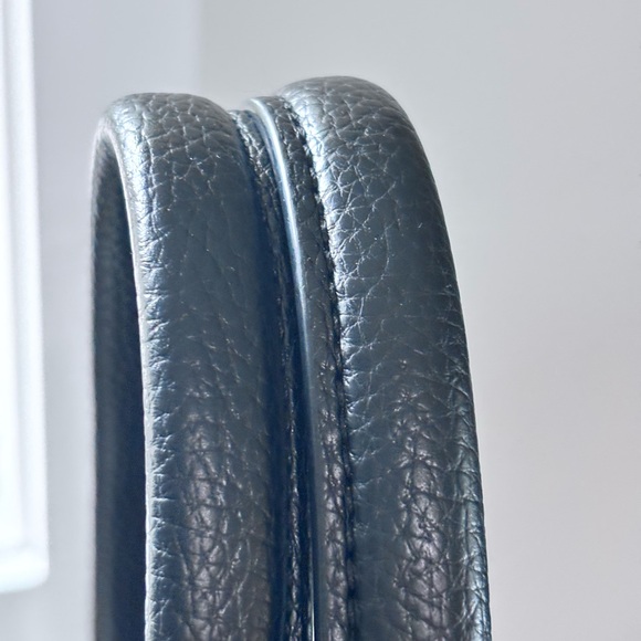 DKNY Grayson Tote – Black Pebbled Leather Shoulder Bag - Picture 13 of 14